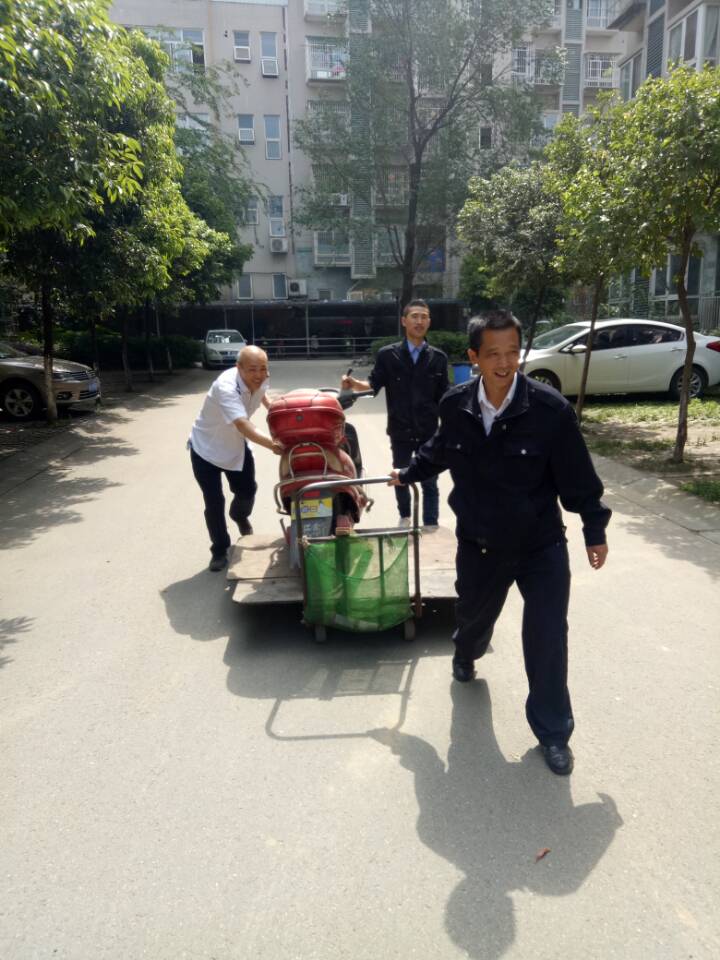 清理非機(jī)動(dòng)車